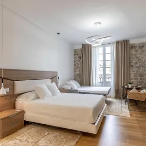 bb-plaza-nueva-8.basquecountryhotels.org/